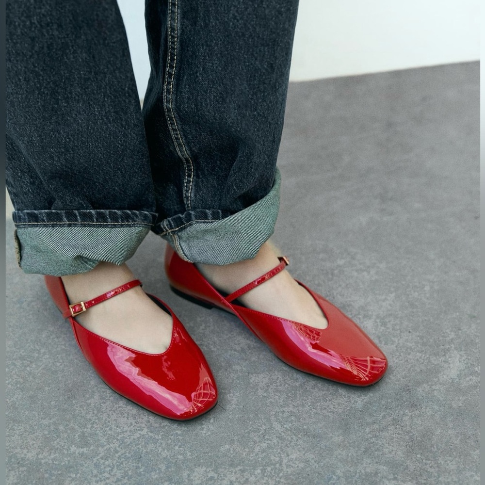 RED FAUX LEATHER MARY JANES - ZARA